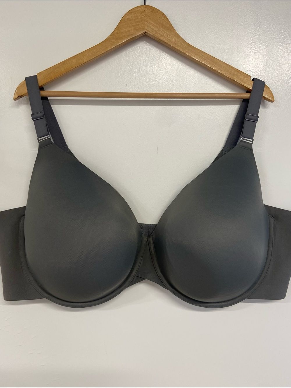 Cacique Lightly Lined Full Coverage Back Smoothing Bra Charcoal Size 50DDD